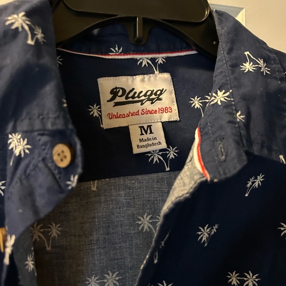 Like new mens palm tree summer shirt Medium - Picture 2 of 2